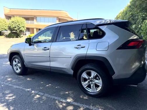2023 Toyota RAV4 Hybrid LE
