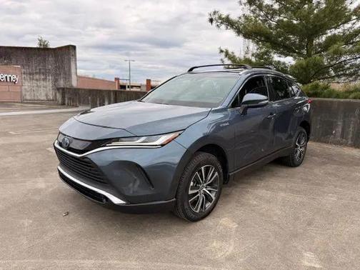 Coastal Gray Metallic 2021 Toyota Venza XLE