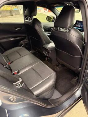 Coastal Gray Metallic 2021 Toyota Venza XLE