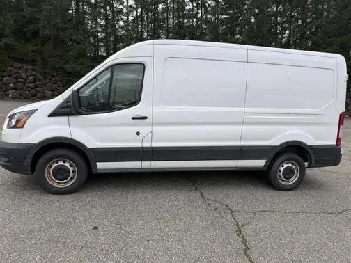 2022 Ford Transit-250 Base