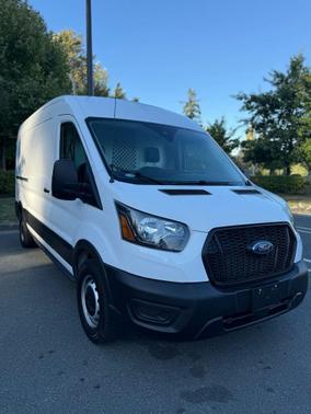 2022 Ford Transit-250 Base