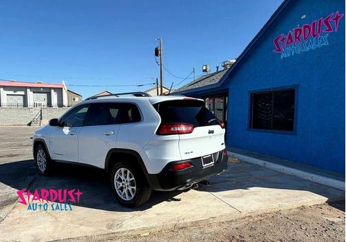 Bright White Clearcoat 2015 Jeep Cherokee Sport