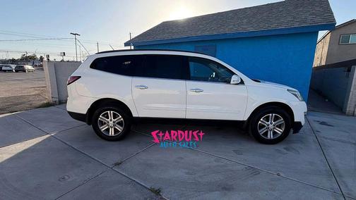 White 2015 Chevrolet Traverse 1LT