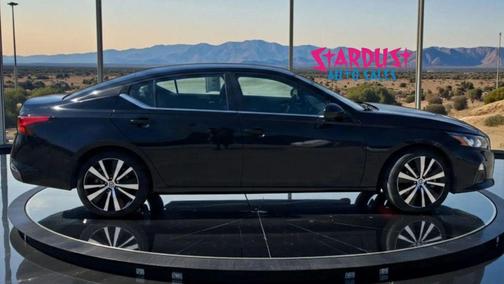 Super Black 2021 Nissan Altima SR FWD