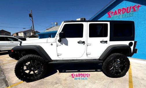 Bright White Clearcoat 2012 Jeep Wrangler Unlimited Sport