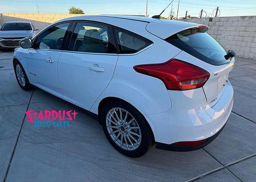 White 2016 Ford Focus Electric Hatchback 4D