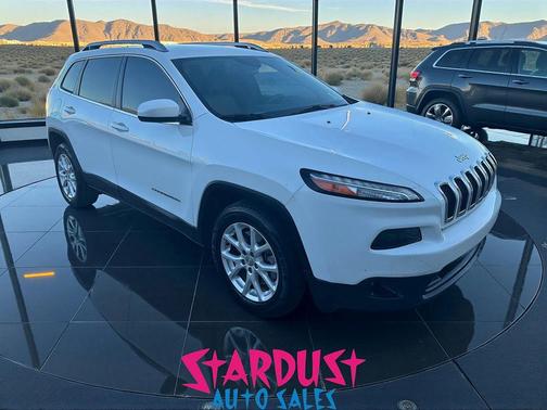 Bright White Clearcoat 2018 Jeep Cherokee Latitude