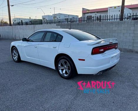 Bright White Clearcoat 2013 Dodge Charger SE