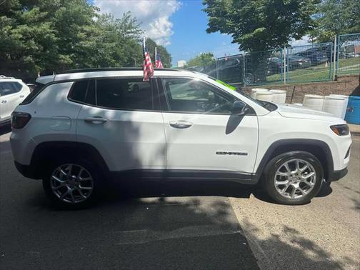 2022 Jeep Compass Latitude Lux