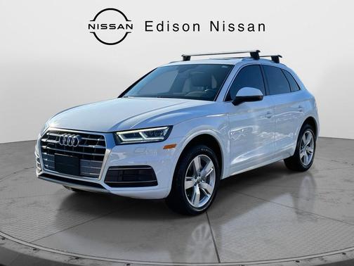 2019 Audi Q5 2.0T Premium Plus