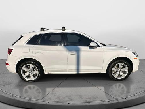 2019 Audi Q5 2.0T Premium Plus