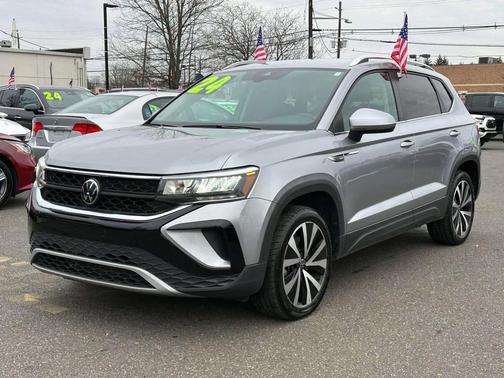 2024 Volkswagen Taos 1.5T SE