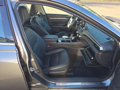 2022 Nissan Altima 2.5 SL