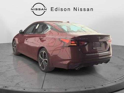 2023 Nissan Altima SR FWD