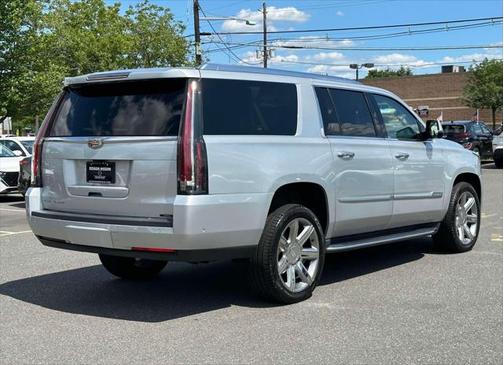 2020 Cadillac Escalade ESV Luxury