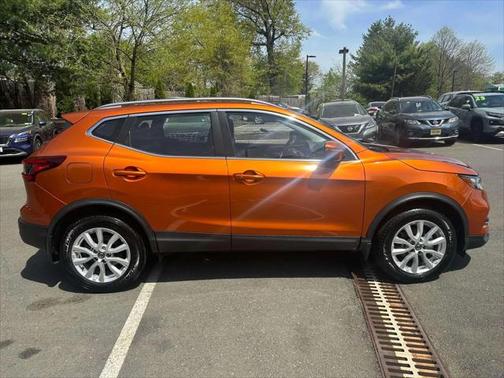 2022 Nissan Rogue Sport SV