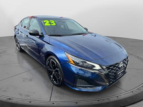 2023 Nissan Altima SR FWD