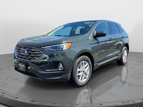 Forged Green Metallic 2022 Ford Edge SEL