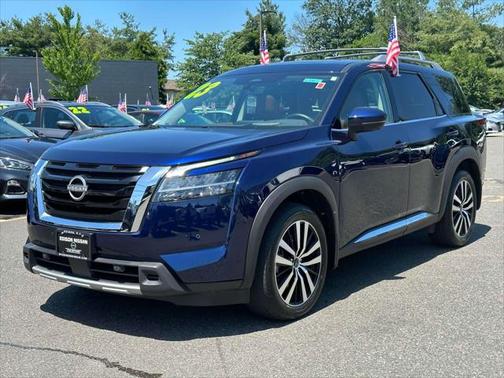 2023 Nissan Pathfinder Platinum 4WD