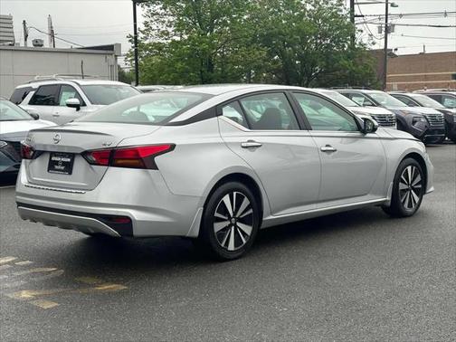 2022 Nissan Altima 2.5 SV