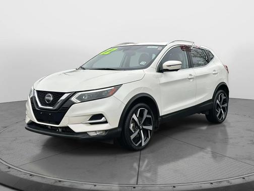 2022 Nissan Rogue Sport SL