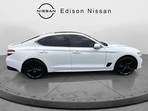 2023 Genesis G70 2.0T AWD