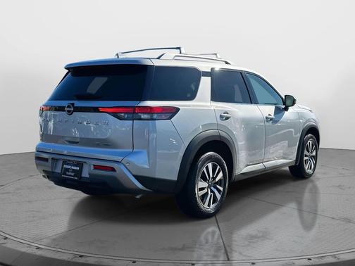 2024 Nissan Pathfinder SV 4WD