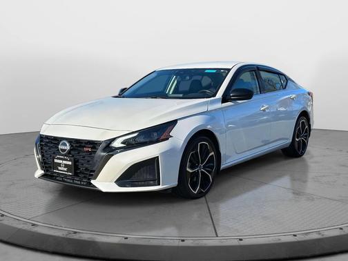 2023 Nissan Altima SR Intelligent AWD