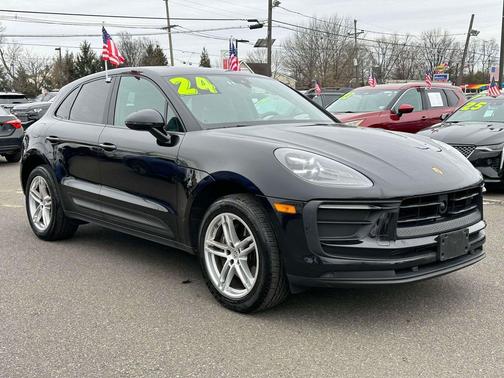 2024 Porsche Macan AWD