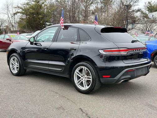 2024 Porsche Macan AWD