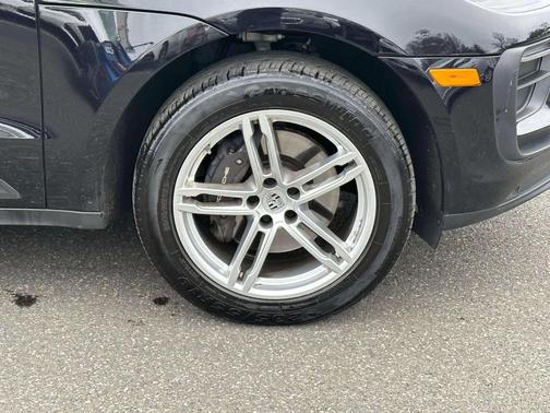 2024 Porsche Macan AWD