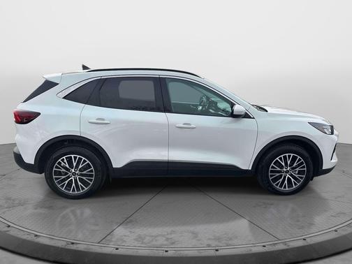 Star White Metallic Tri-Coat 2023 Ford Escape PHEV Base