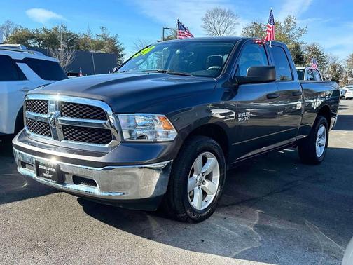 2024 RAM 1500 Classic SLT