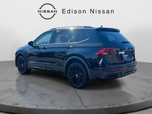 2022 Volkswagen Tiguan 2.0T SE R-Line Black 4MOTION
