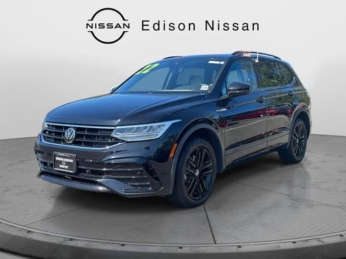 2022 Volkswagen Tiguan 2.0T SE R-Line Black 4MOTION