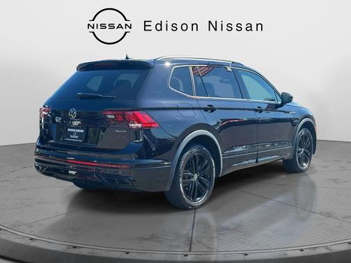 2022 Volkswagen Tiguan 2.0T SE R-Line Black 4MOTION
