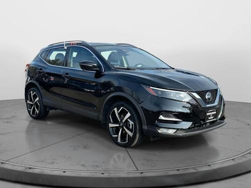 2022 Nissan Rogue Sport SL