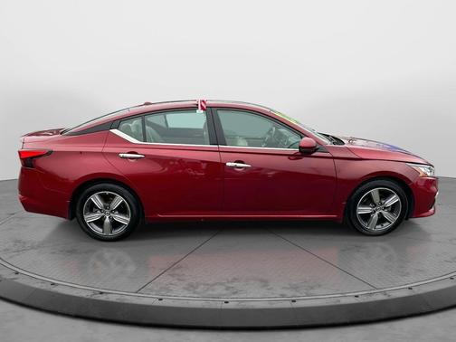 2022 Nissan Altima 2.5 SL