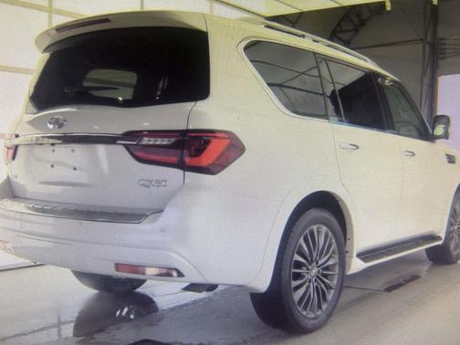 2024 INFINITI QX80 PREMIUM SELECT AWD