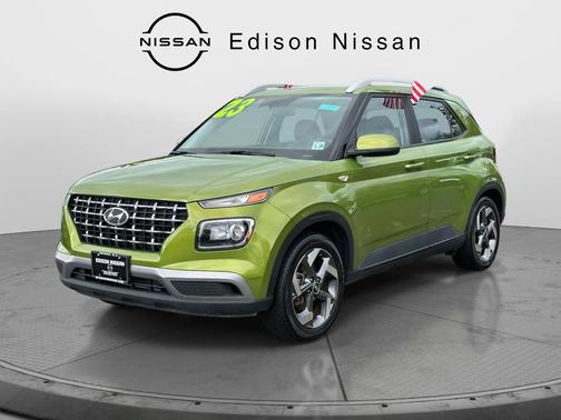 2023 Hyundai VENUE SEL