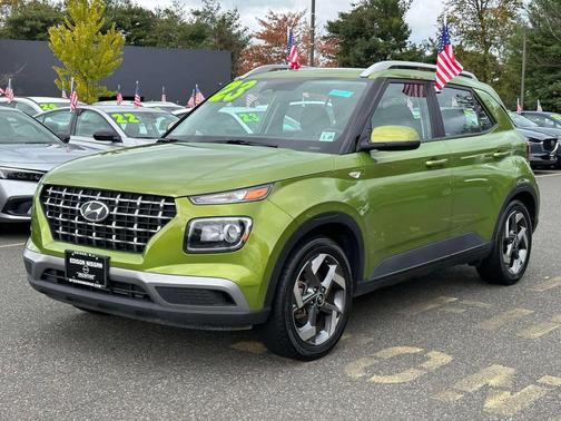 2023 Hyundai VENUE SEL