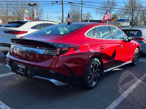 2024 Hyundai SONATA SEL