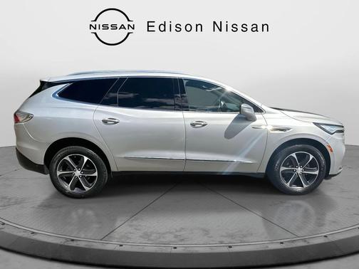 2022 Buick Enclave AWD Essence