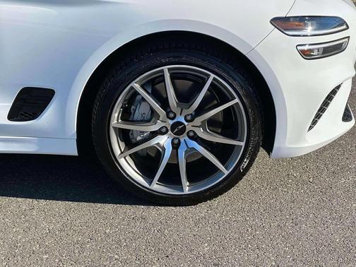 2024 Genesis G70 2.5T AWD