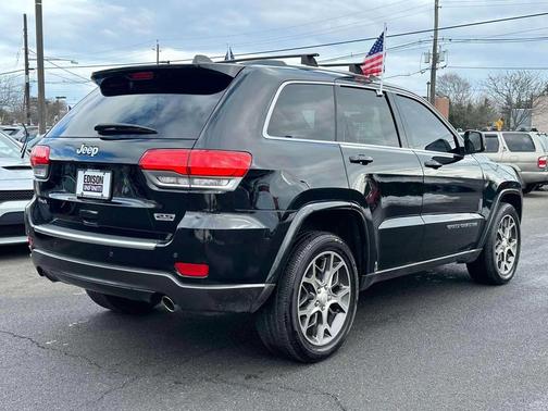 2018 Jeep Grand Cherokee Sterling Edition