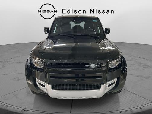 2025 Land Rover Defender 110 P300