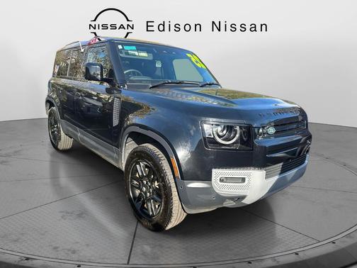 2025 Land Rover Defender 110 P300