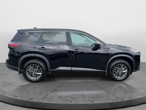 Super Black 2025 Nissan Rogue S