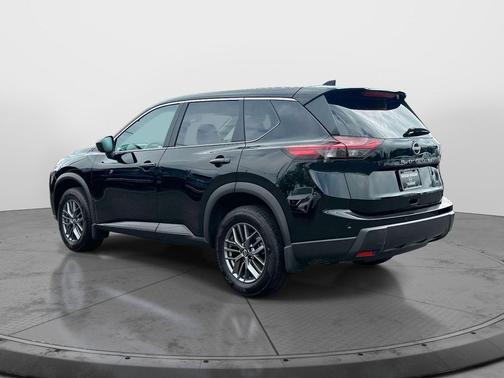 Super Black 2025 Nissan Rogue S