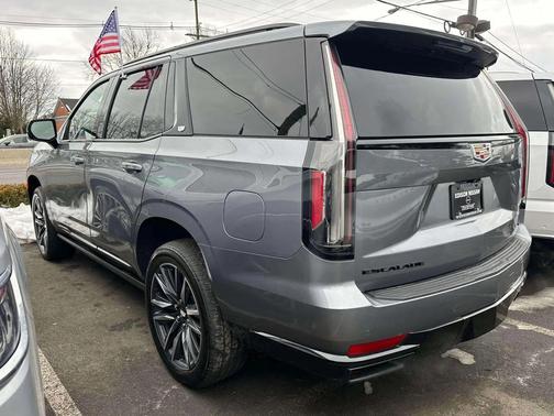 2022 Cadillac Escalade Sport Platinum